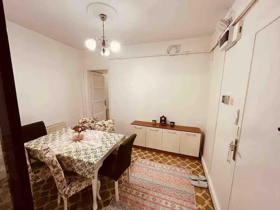 איסטמבול Arya 3 Bedroom Family Pink Flat